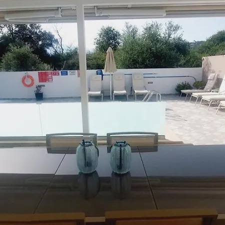Oniro- Less Than 5-min Walk To Kalivaki Villa *